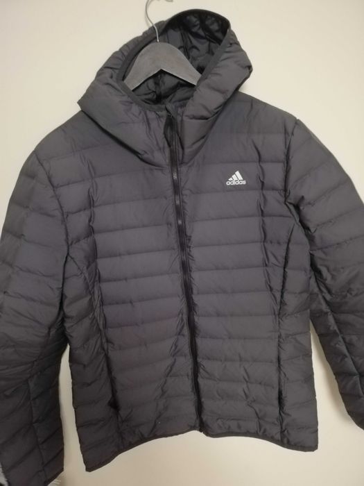 kurtka puchowa Adidas L 40 szara kurtka Adidas L model CY8738
