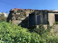 Casa de pedra para restaurar arcozelo das maias