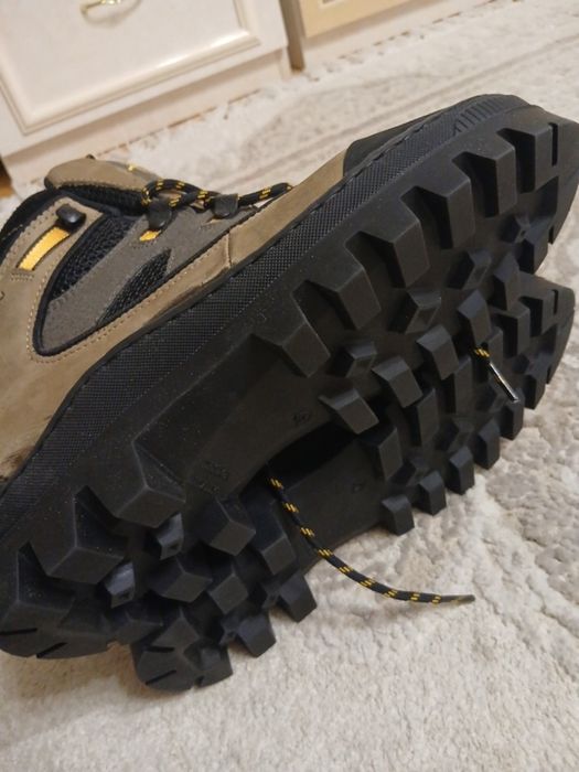 Шкіряні черевики