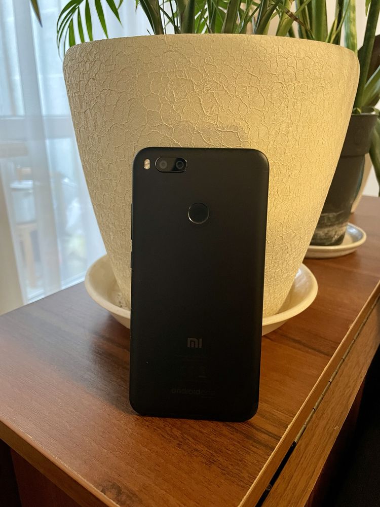 Смартфон Xiaomi Mi A1 Black 4gb/64gb