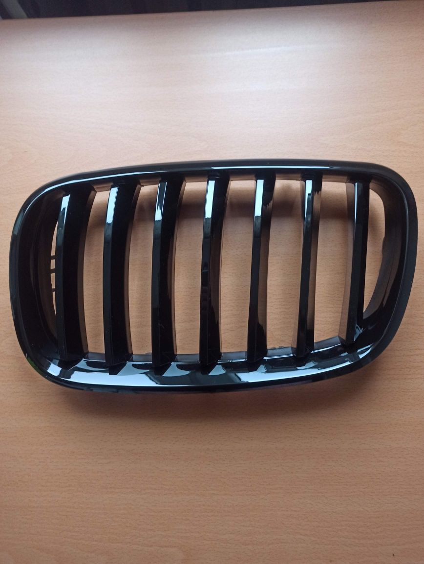 Nowe nerki BMW X5 E70 X6 E71 czarny połysk grill atrapa