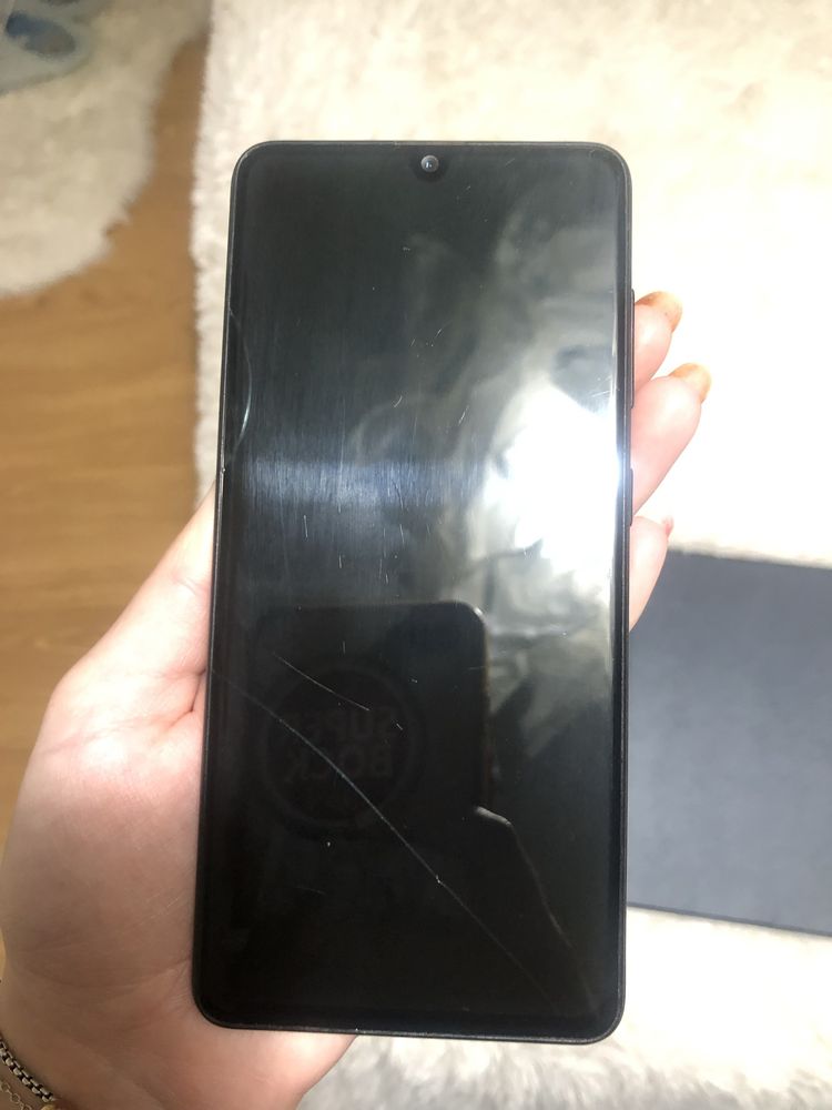 Samsung A41 com 1 ano de uso