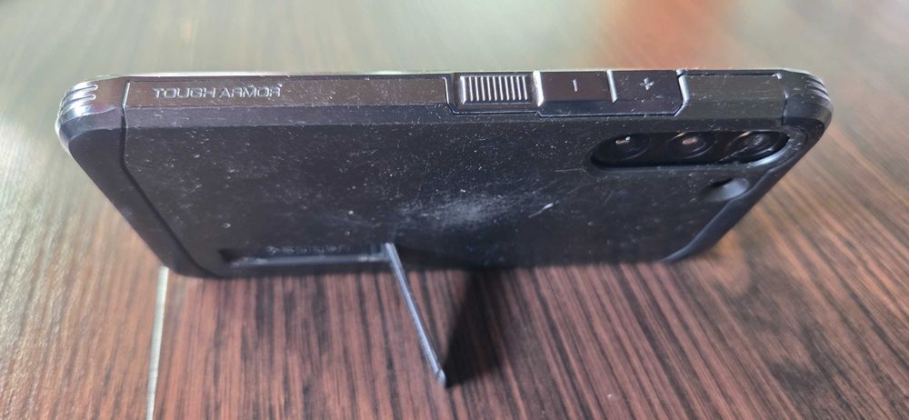 Sprzedam smartfon samsung galaxy S22 5G 8/128 GB czarny DUAL SIM