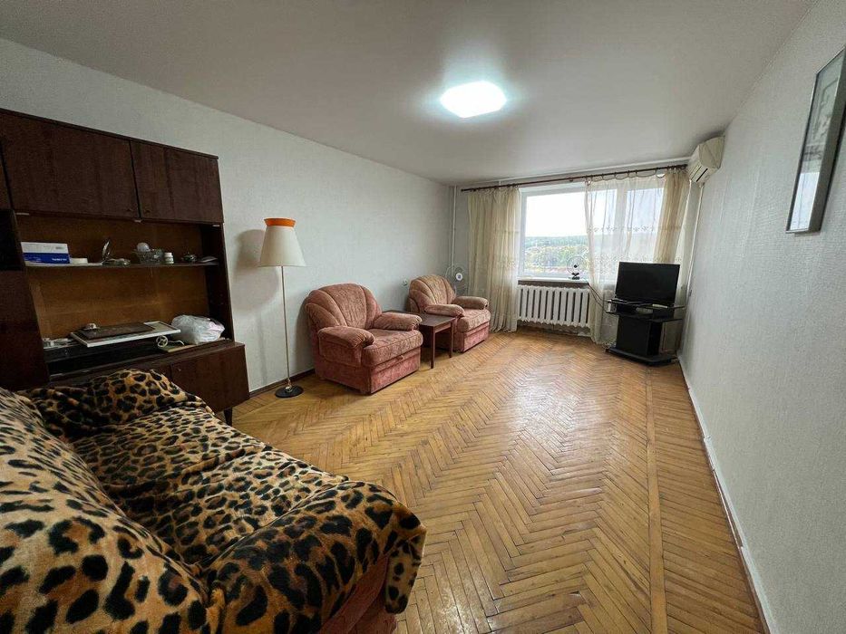 Продам 3 кв Велика Панасівська Сортировка заходь та живи