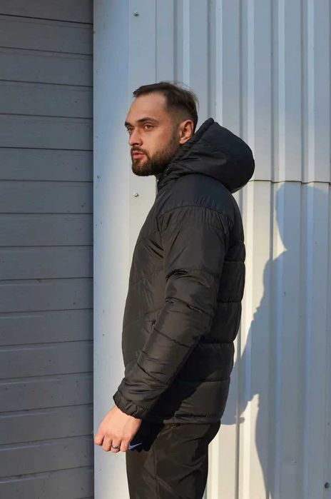 Куртка чоловіча демісезонна з капюшоном Nike чорна