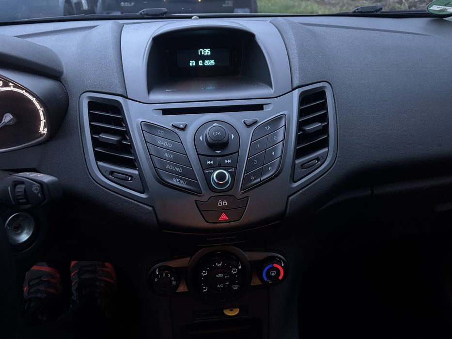 Ford fiesta 1,25 benzyna. Super stan