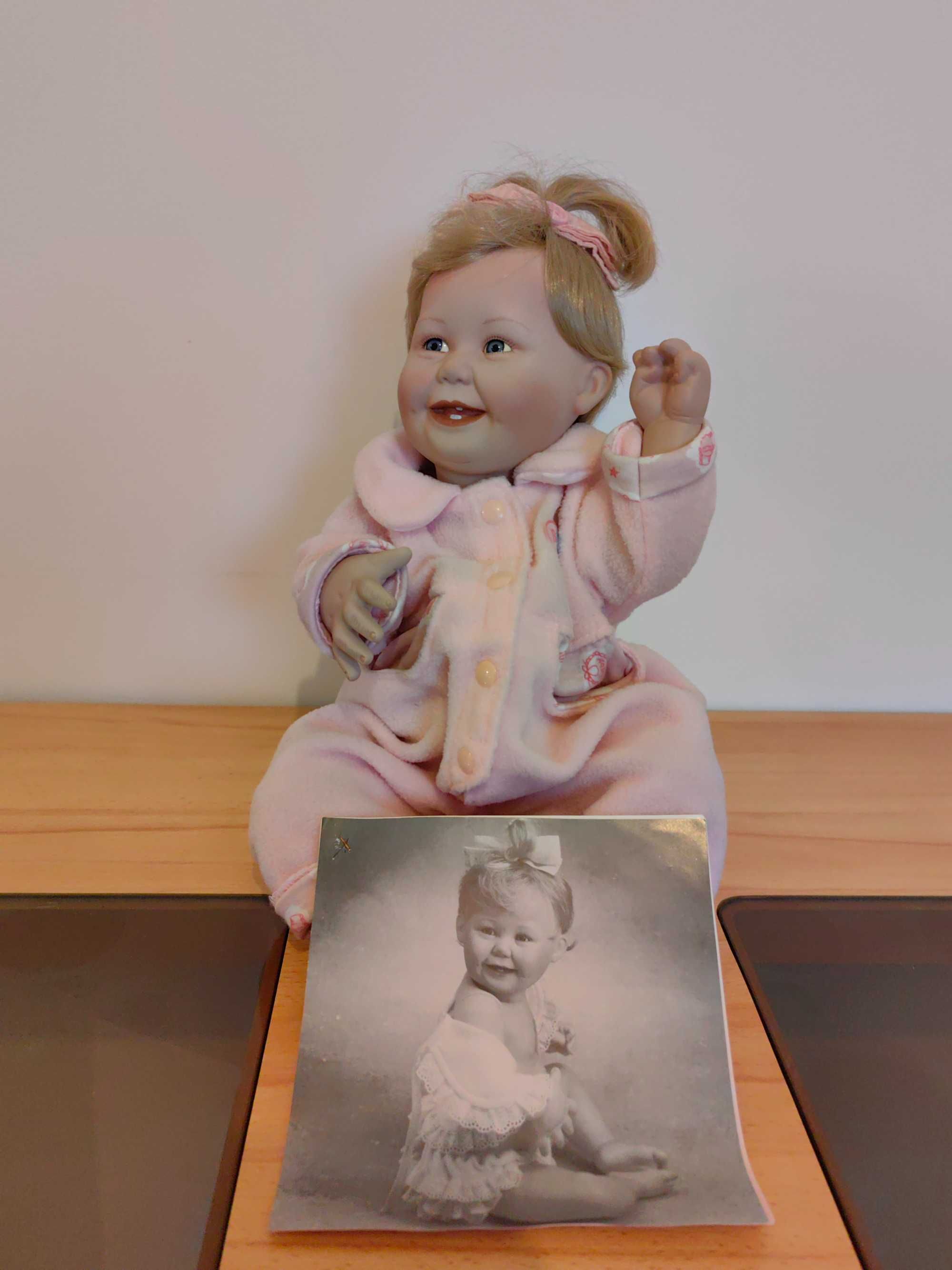 Lalka ceramiczna Ashton Drake Dolls z certyfikatem - kolekcjonerska
