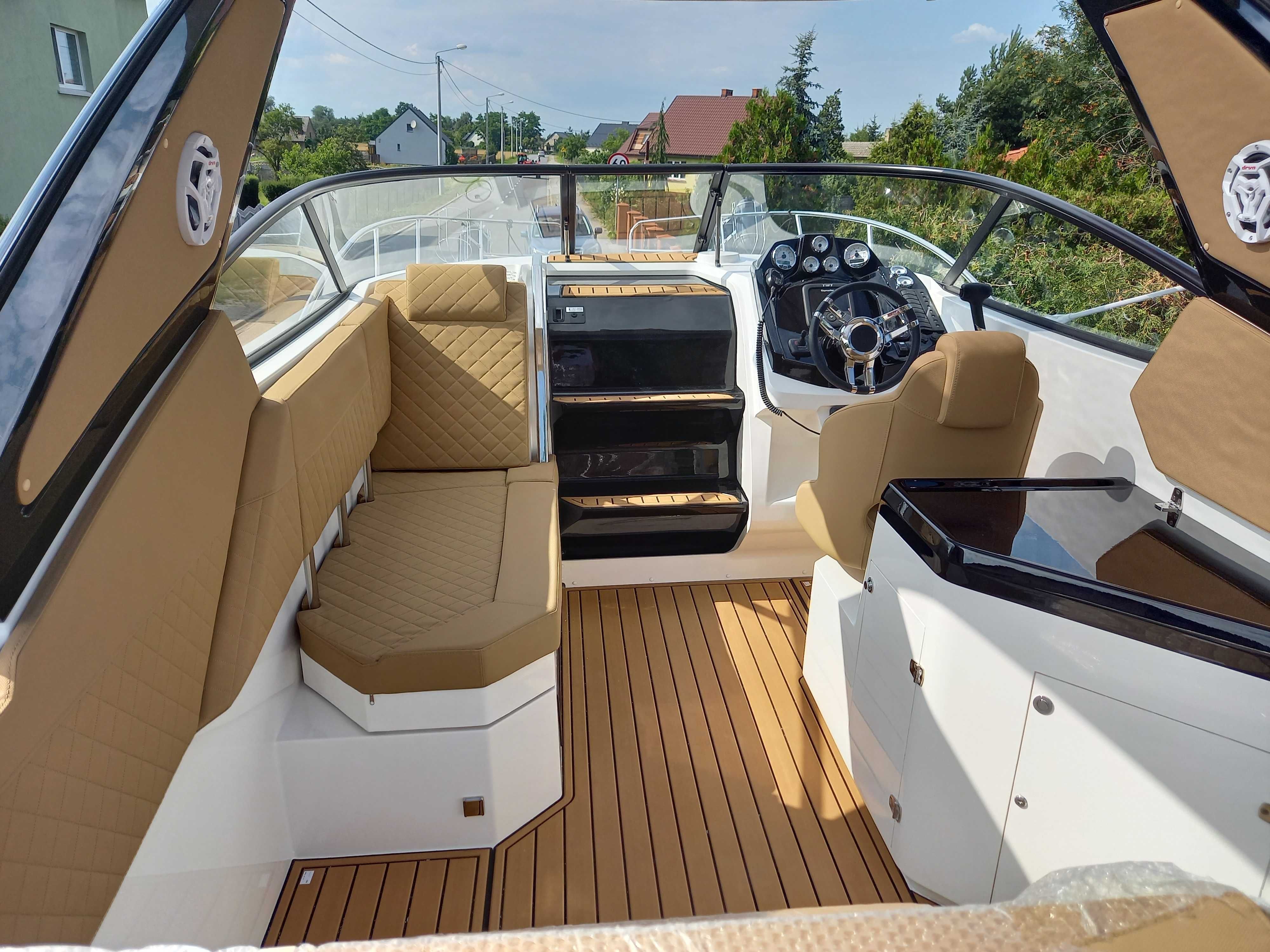 Jacht motorowy Coral 28 HTC -2025