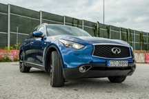 Infiniti QX70 3.7 S Premium