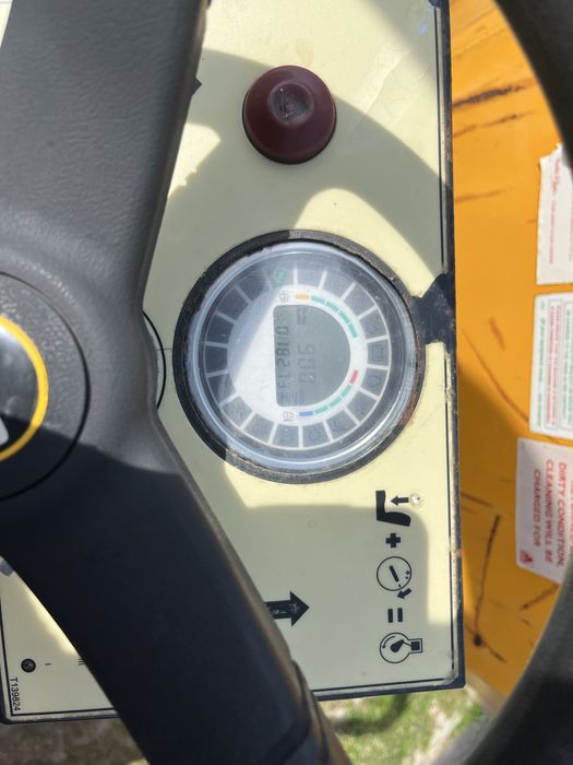 JCB 6TST 2015R 1800H wozidło budowlane 6T obrotowe Terex TA6S Thwaites