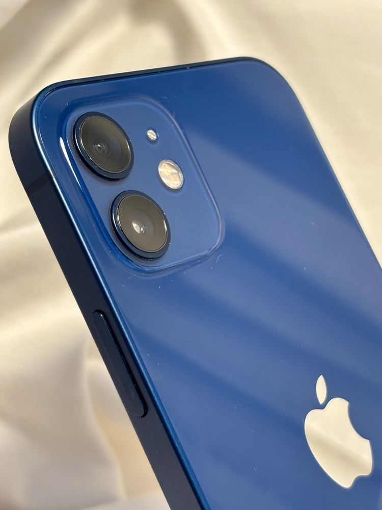 iPhone 12 256GB Azul + Capas + Película + Cabos