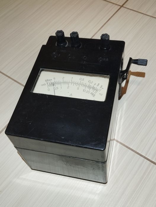 Измеритель Ф4102 СССР М4100 заземления мегаомметр