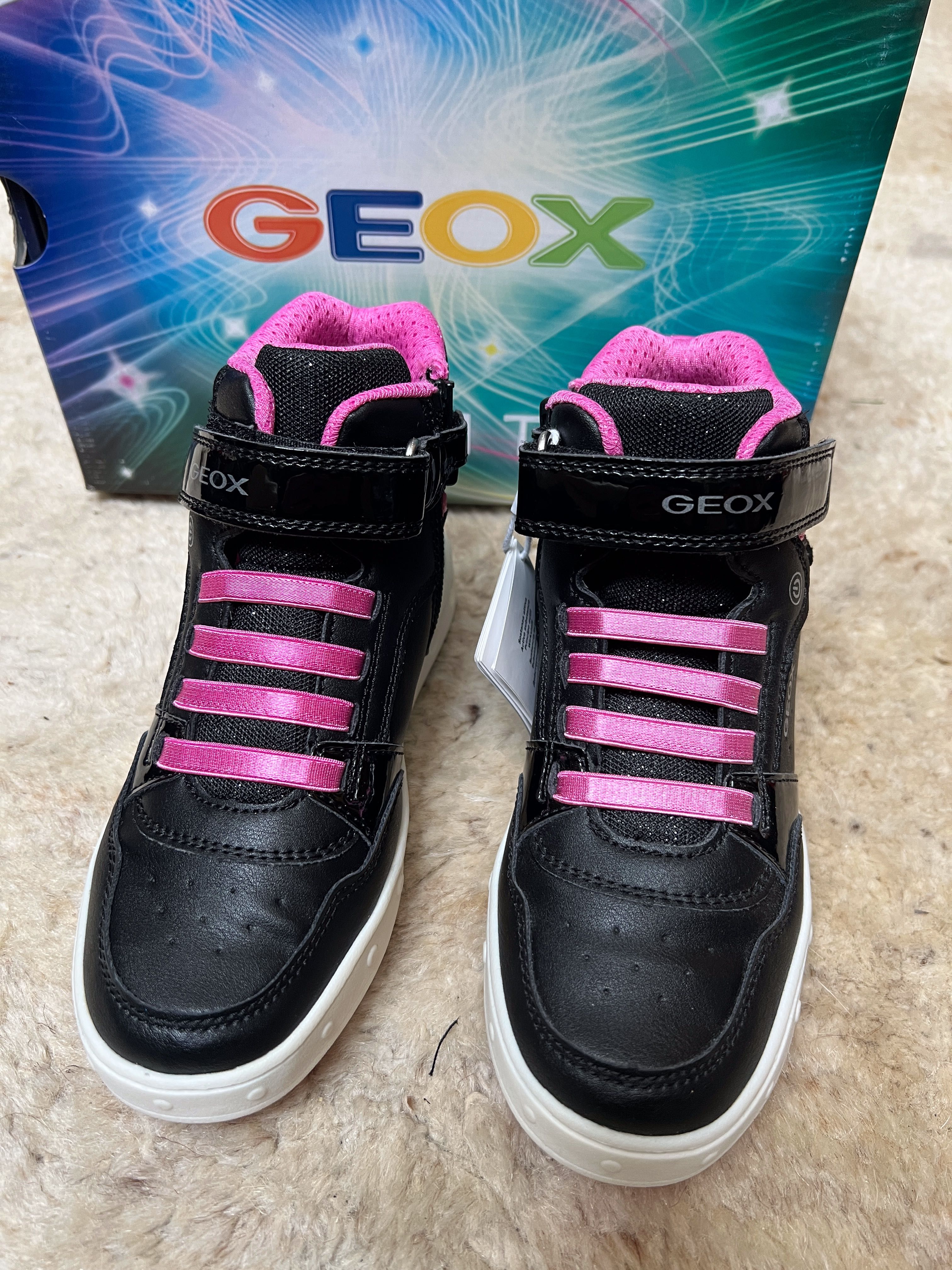 sneakersy za kostkę geox respira led roz 30/19 cm czarne z róż rzep