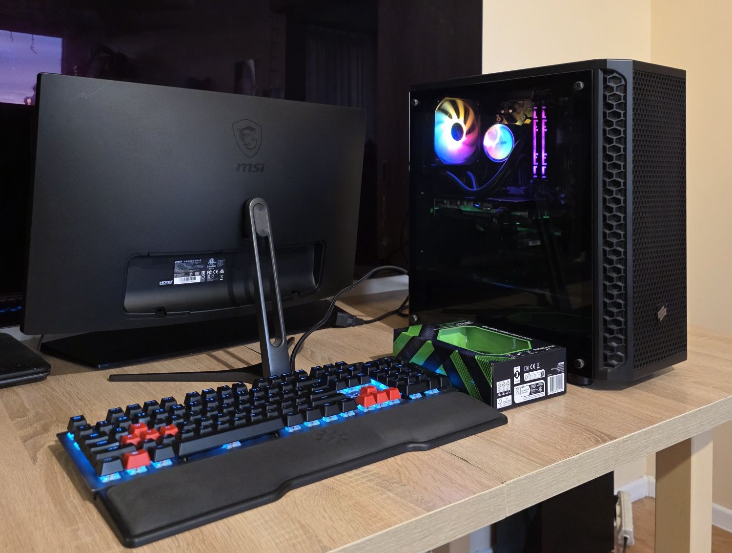 Caly zestaw,R7,GTX1660S, DDR4 16, SSD m2