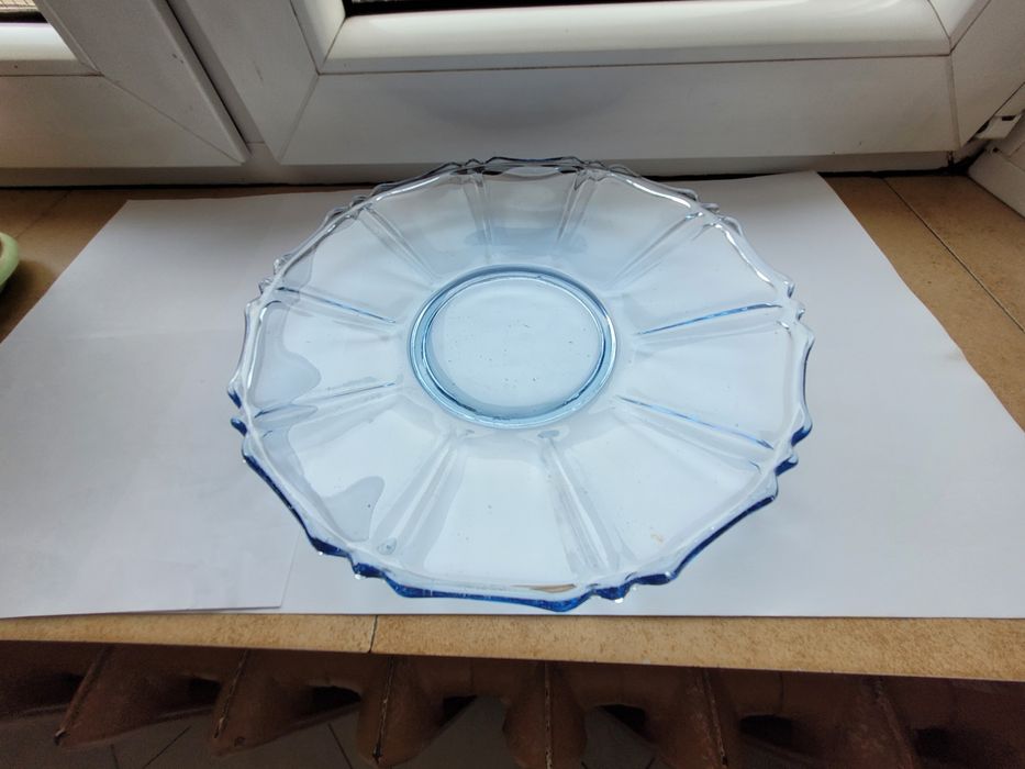 Błękitny talerz do ciasta Drost