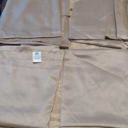 Conjunto quarto, 20 peças, colcha, cortinados, almofadas, folho cama