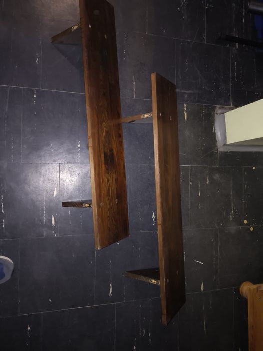 Półka wisząca drewniana