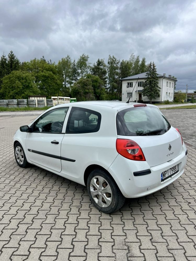 Renault Clio 1.5 diesel 2008 rok.