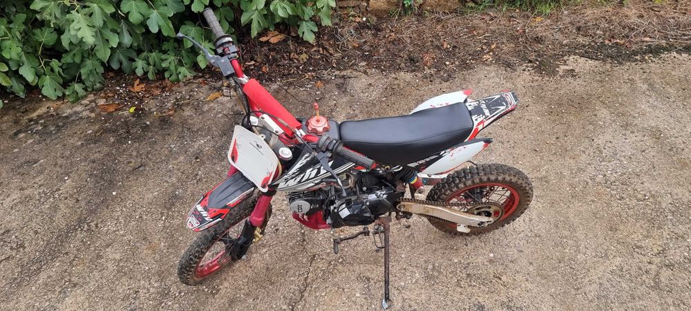 Pitbike 125cm3 com banco restaurado