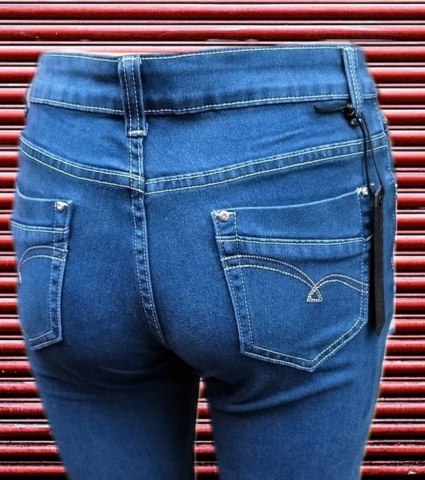 jeansy damskie size plus bawełna niebieskie wyszczuplające trang r.42