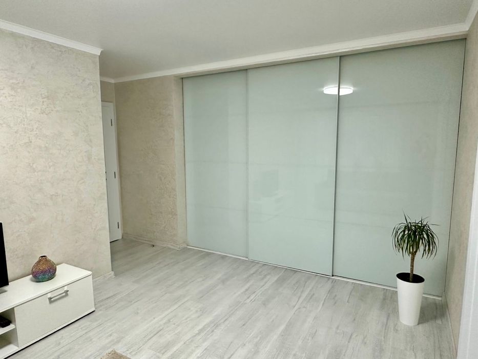 Продам 4 -кімнатну квартиру