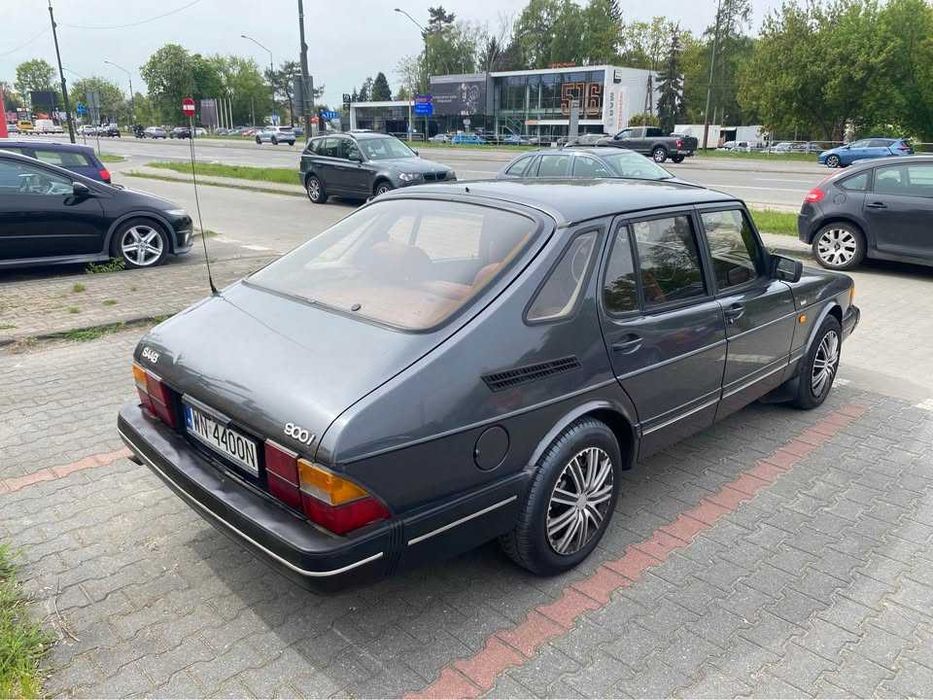 Saab 900i 2.0-16 benzyna rocznik 1989