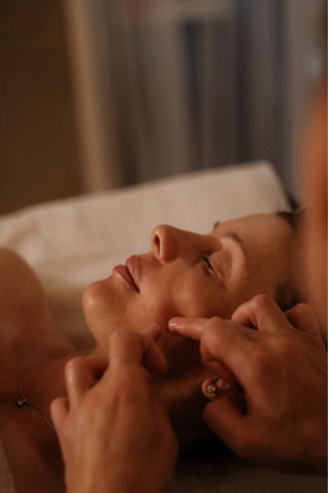 Masaż Twarzy Kobido