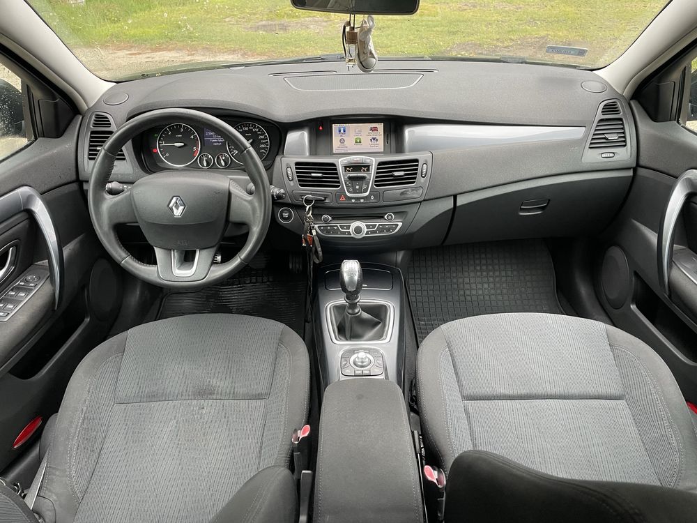 Renault Laguna III 2.0 DCI 130 Hatchback