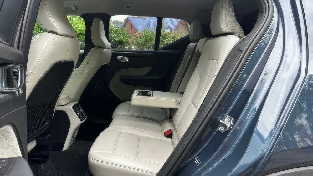 Volvo XC40 T5 Momentum      2021