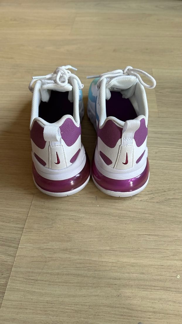 Nike Air Max 270 React