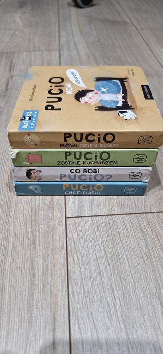 Pucio książki małe 4 sztuki