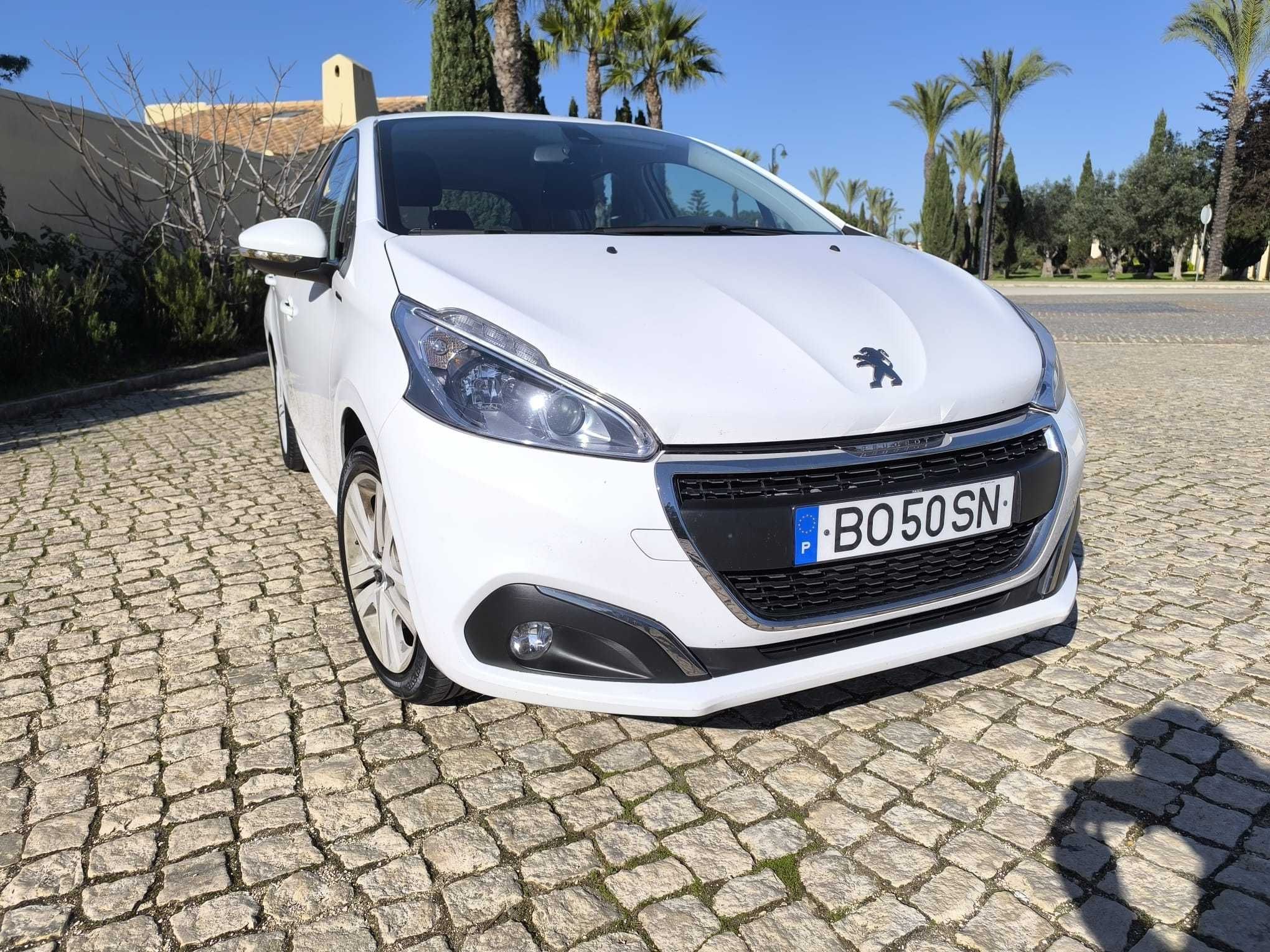 Peugeot 208 1.2 Signature – Novembro 2018, 88.800 km, Excelente Estado
