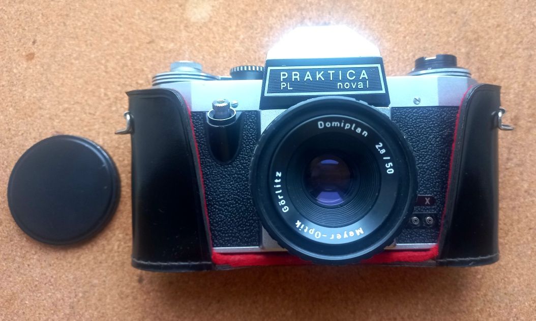 Немецкий пленочный фотоаппарат Praktica