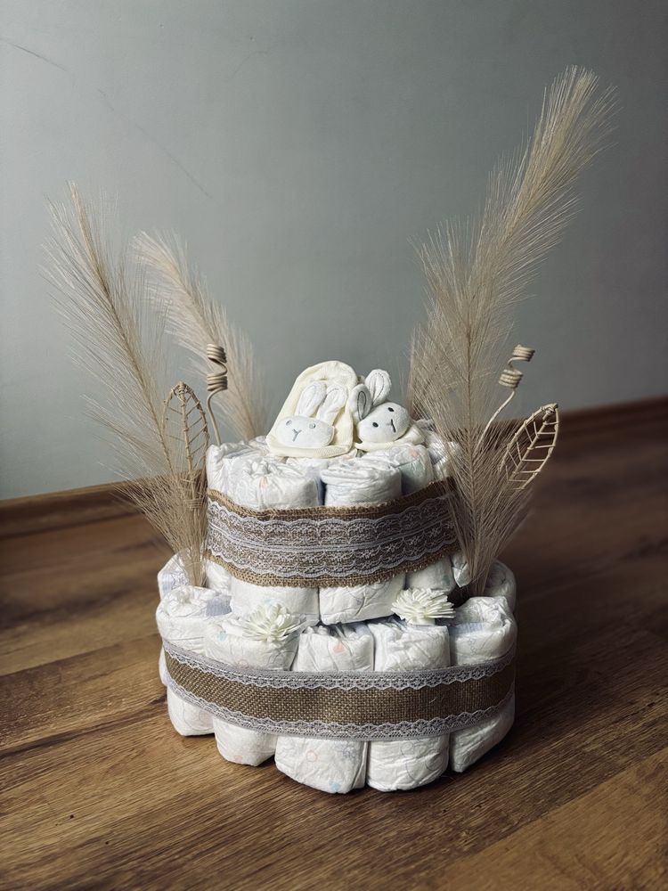 Tort z pampersów prezent baby shower roczek Chrzest boho