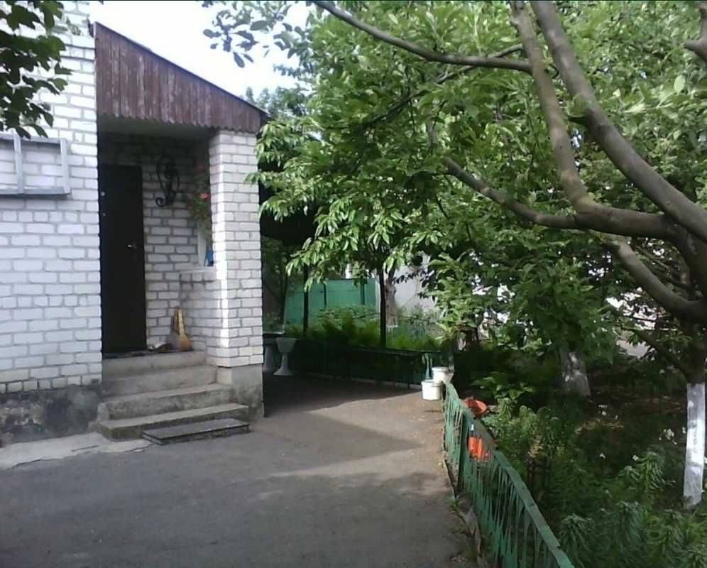 Продається будинок в тихому місці