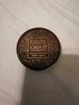 Bronzer w musie.