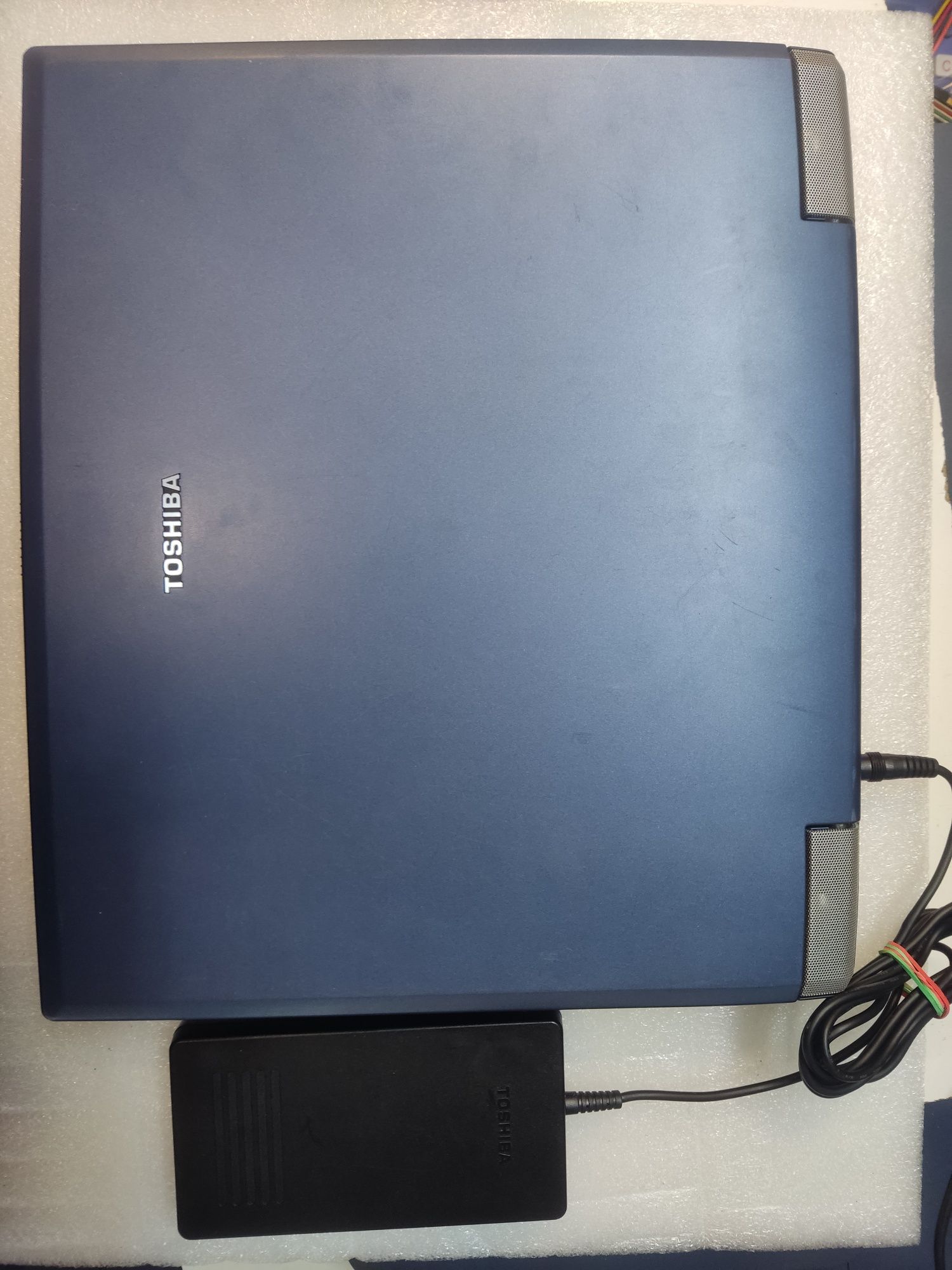 Kolekcjonerski laptop Toshiba