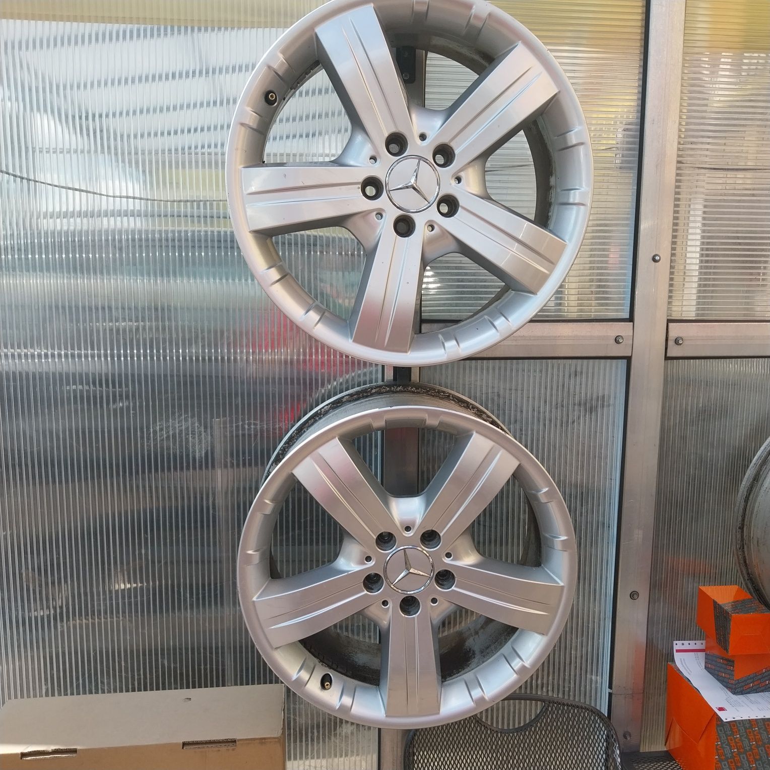 Oryginalne Felgi Aluminiowe Mercedes R18 5x112 8J ET 53