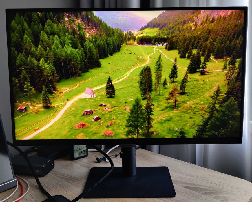 Монітор 27" Samsung S8 S27A800U (LS27A800UNIXCI)