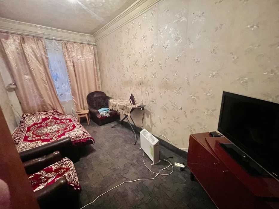 Продам 3х ком КВАРТИРУ 62 кв.м. Сталинка ул.Караваева