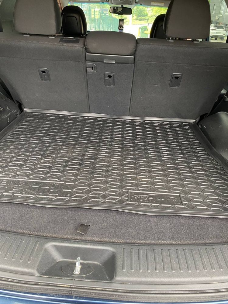 Продам KIA Sorento 2014 год