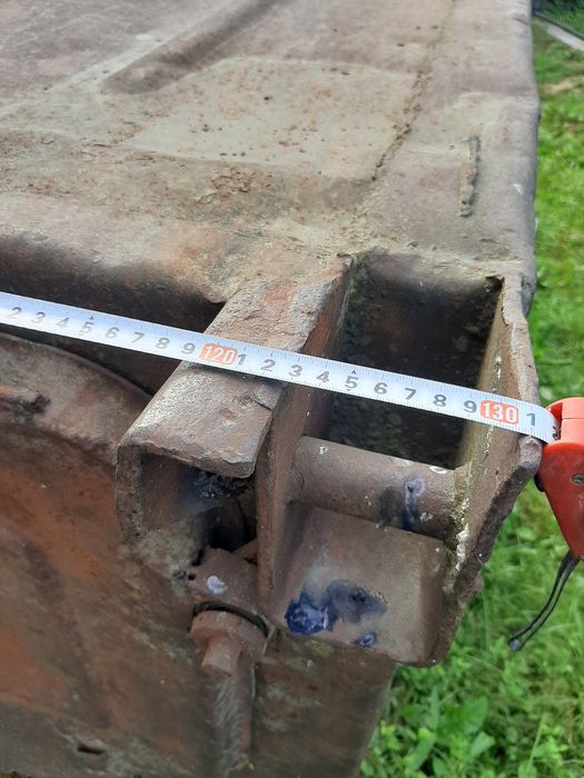 Продам два металевих контейнера