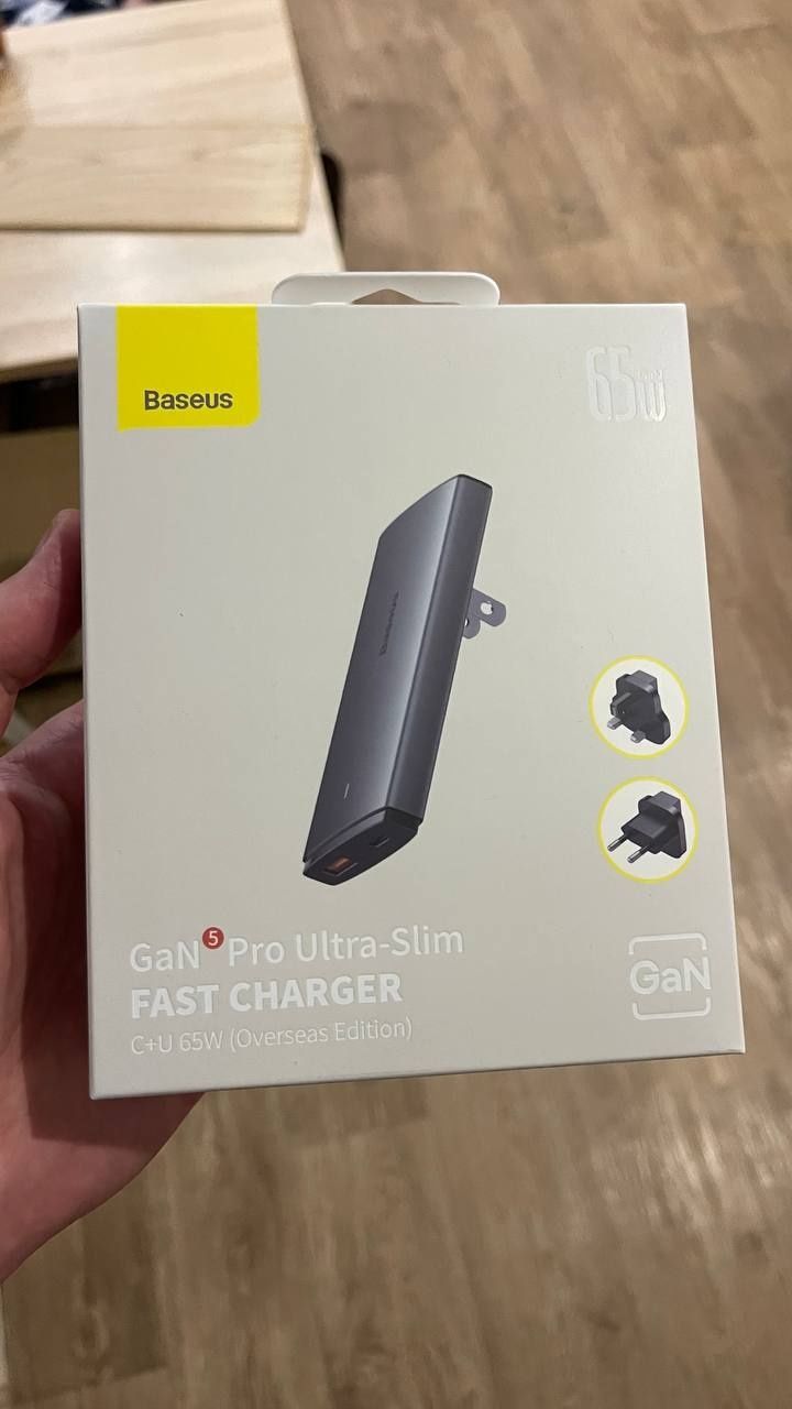 Стильний зарядний пристрій для ноутбука Базеус Baseus Slim 65w