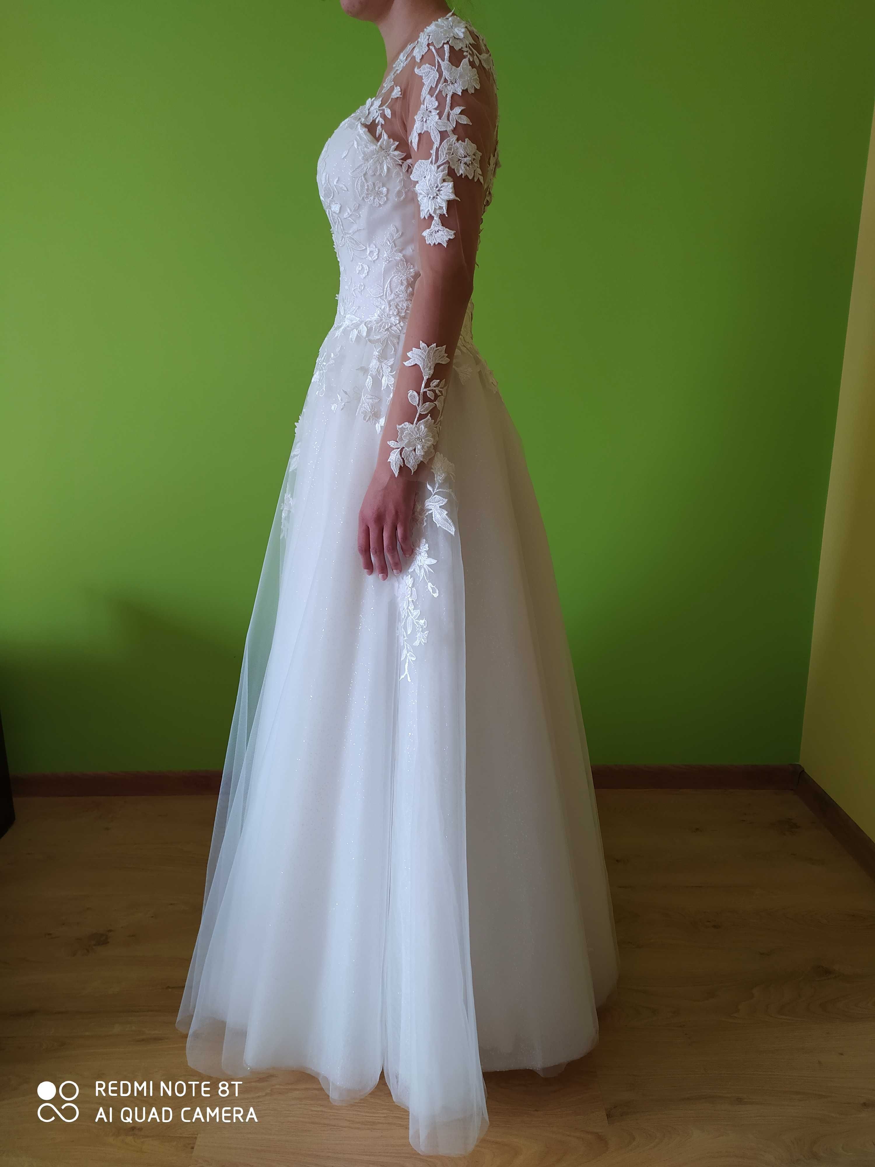 Sukienka ślubna :)