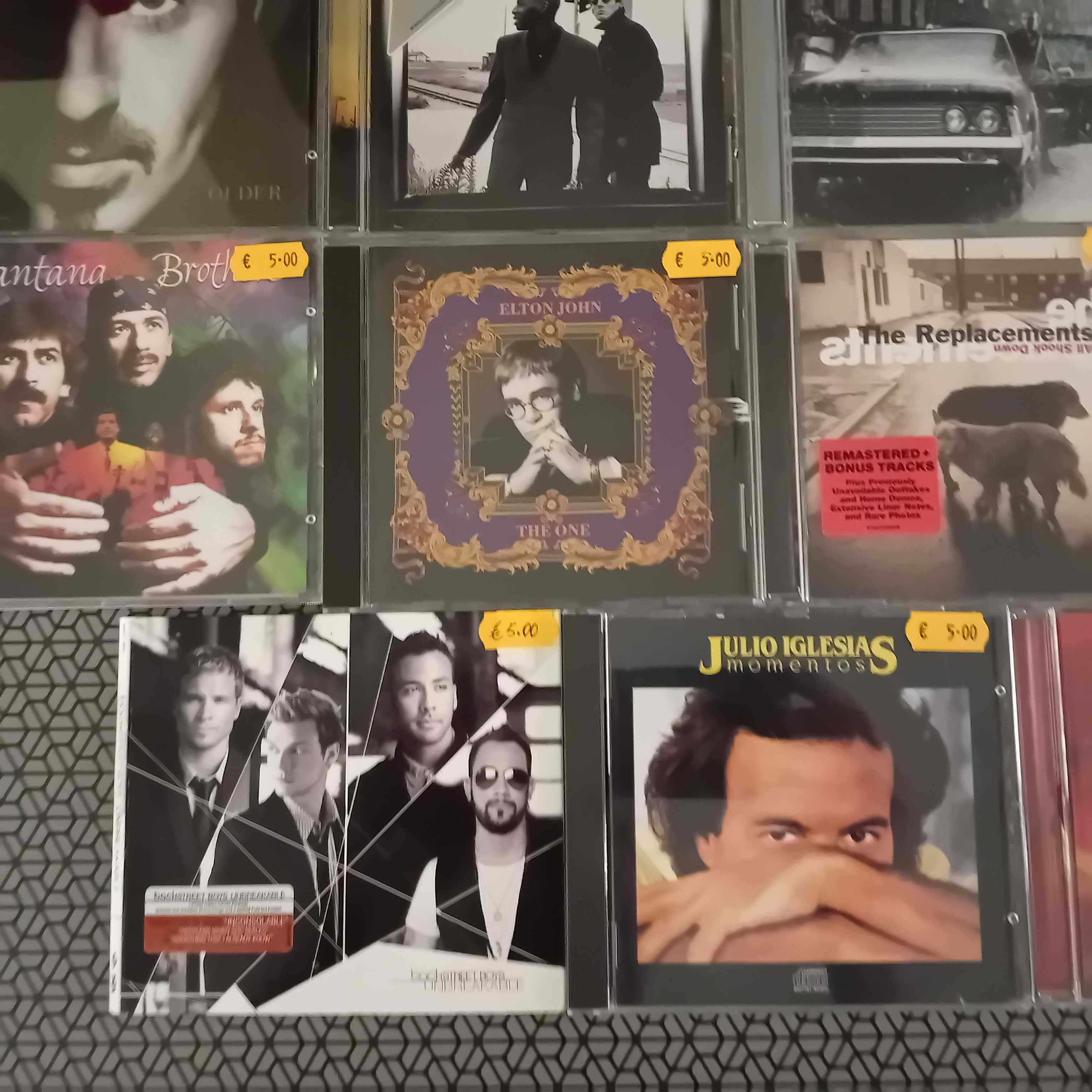 Música em Cd de Artistas Internacionais Consagrados.