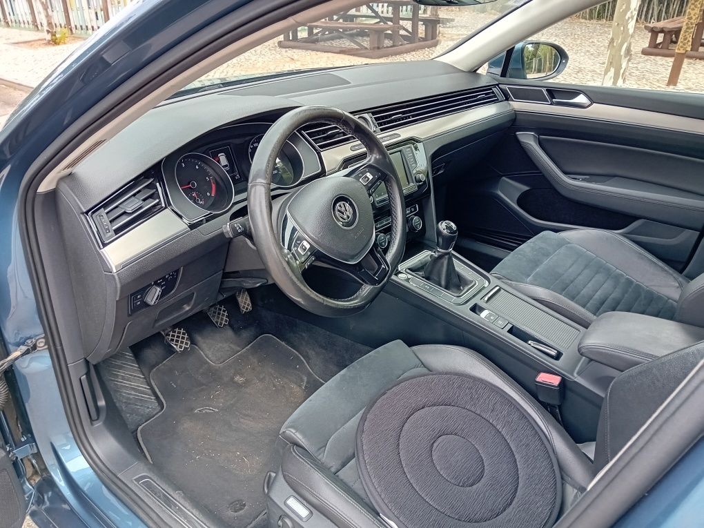 Passat 2.0 gasóleo Bluemotion 2015.