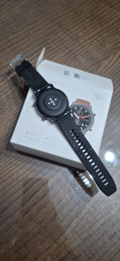 Xiaomi note 10 Pro e Amazfit GTR