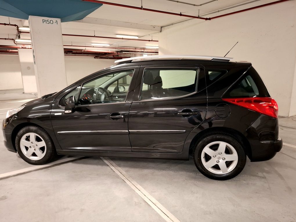 Peugeot 207 1.4 SW só 174.000km de 2010