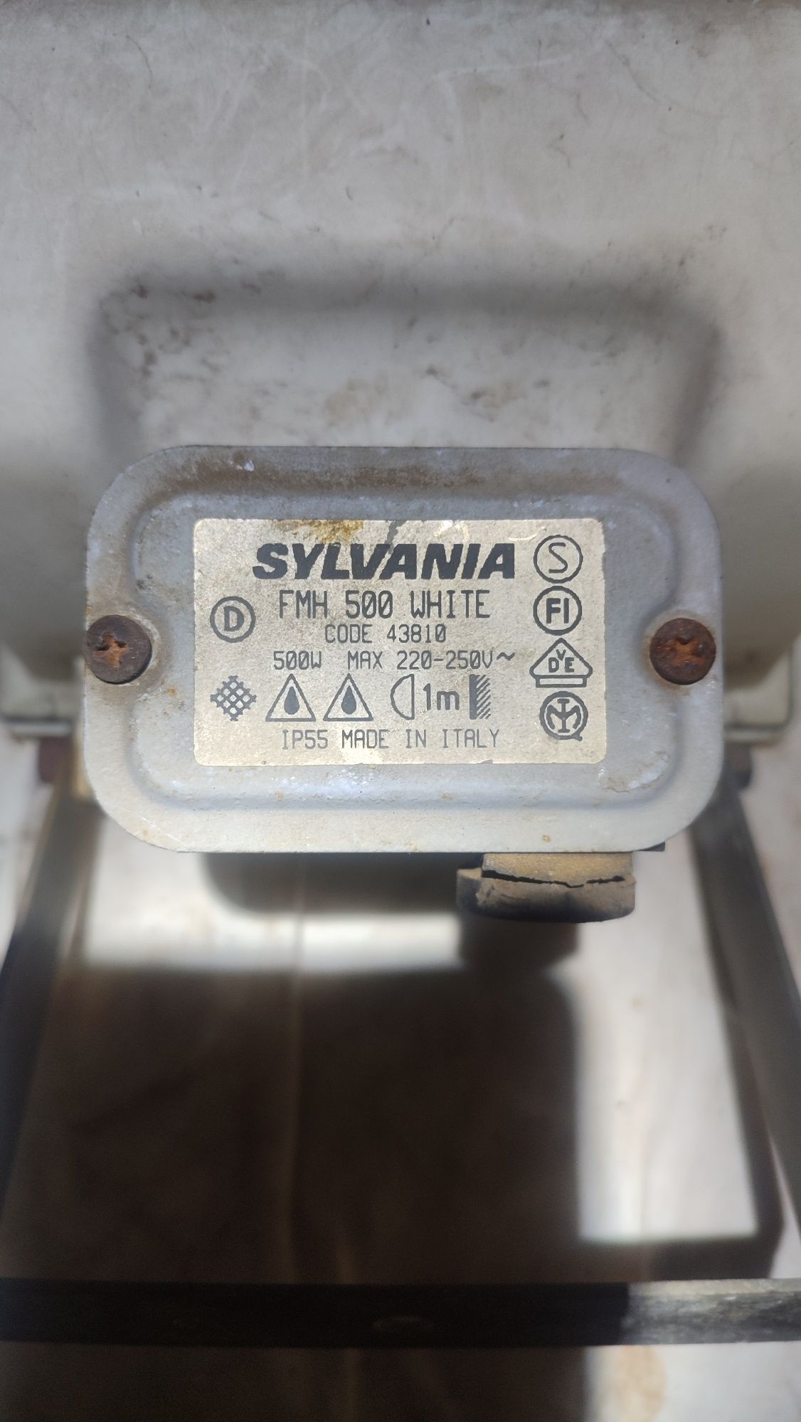 Halogen zewnętrzny marki sylvania 500 w