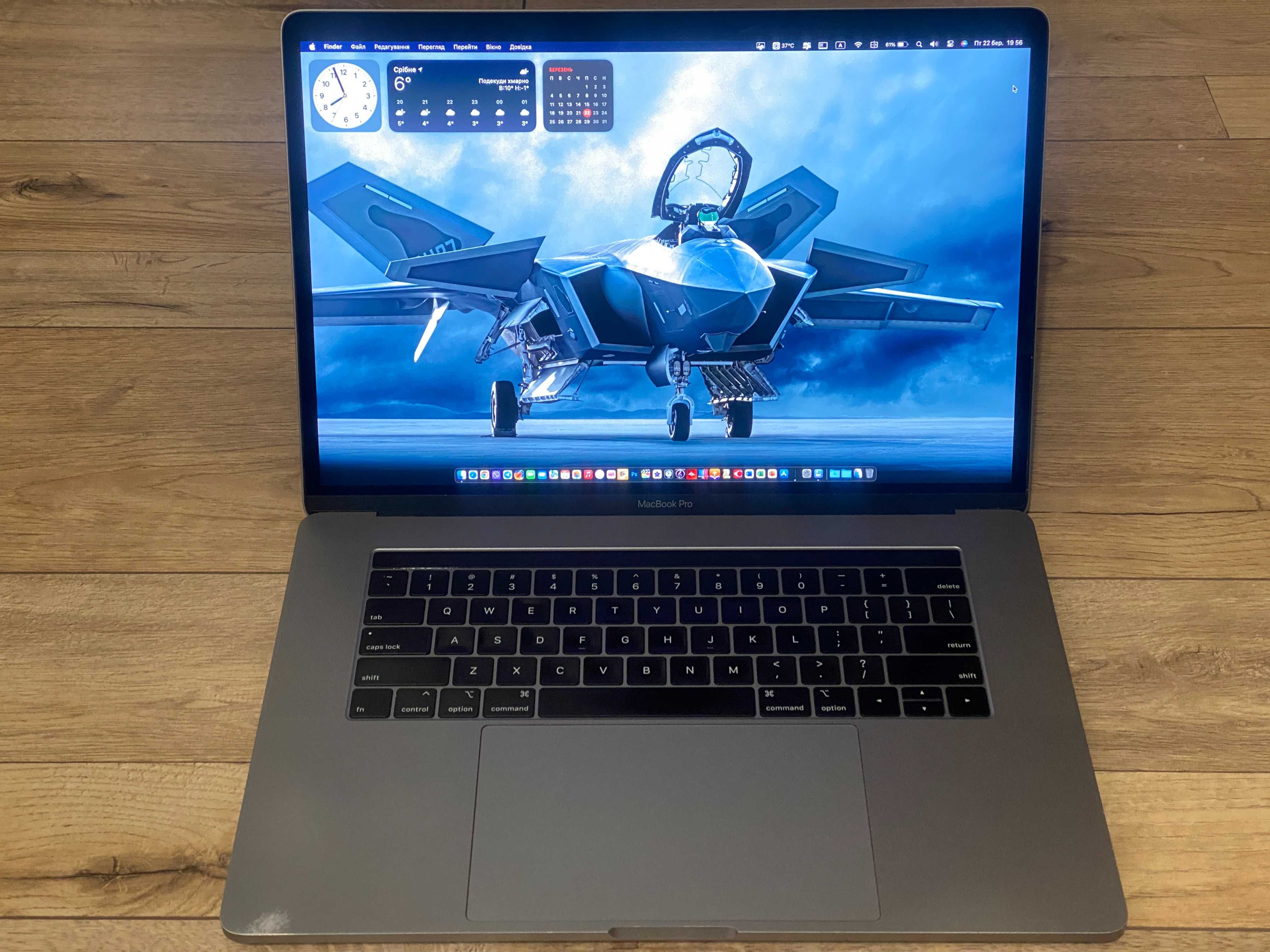 Macbook Pro 15 2018 6-Core i7 2,6, 16 512, AMD Pro 560X 4Gb, цикли 897